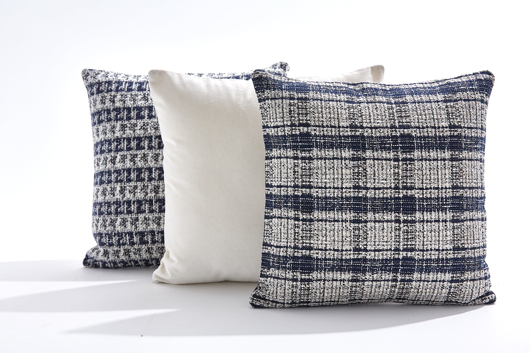 Monciel Home Inverno Triple Velvet Combination