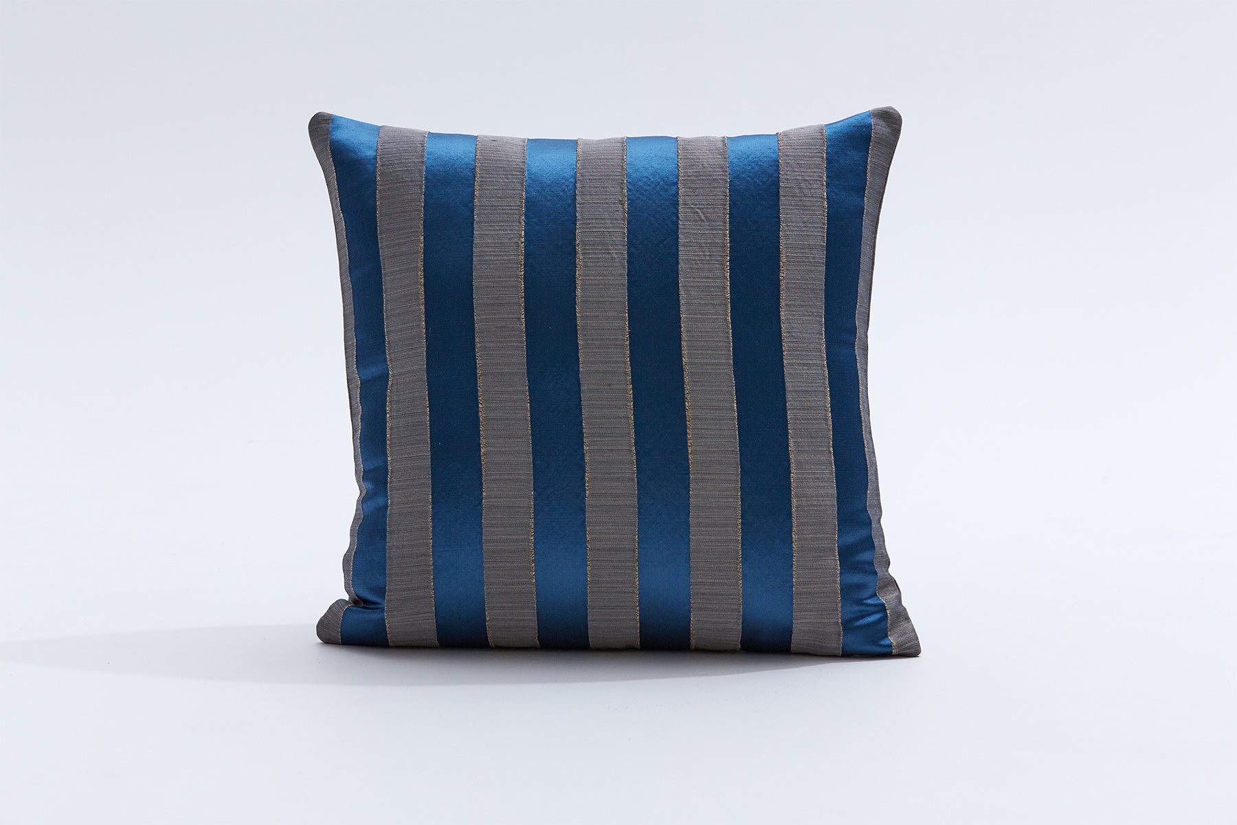 Monciel Home Palais  Throw Pillow Set