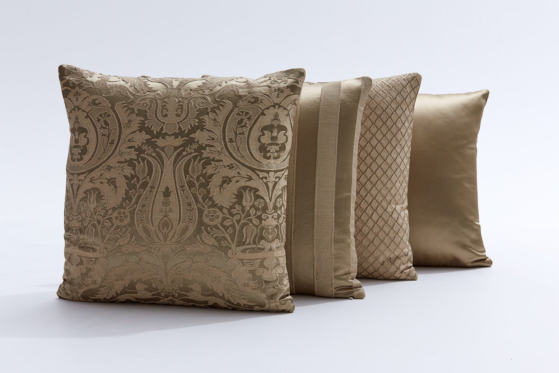 Monciel Home Palais Throw Pillow Set